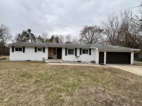 2974 E Crosby Ct, Midland, MI 48640