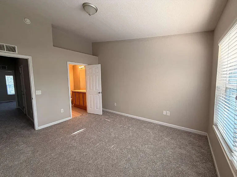 4430 SW 49th Ave — Photo 21
