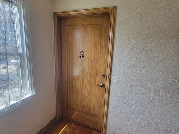 2nd image of 3119 Colby Ave Suite 3