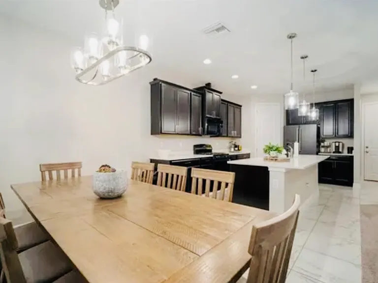 1221 Florablu Dr — Photo 3