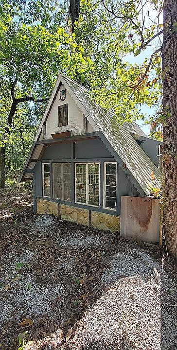 2nd image of 10382 Forest Trail Dr