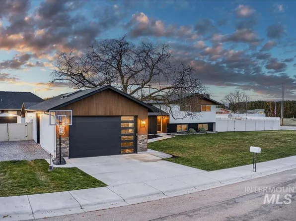 4393 N Edelweiss St, Boise, ID 83713