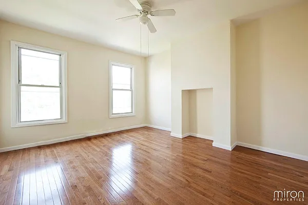 Rented by Miron Properties | media 14