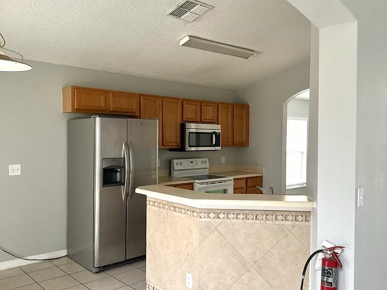 8515 Palm Harbour Dr — Photo 2