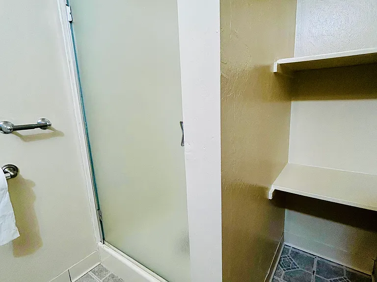 2525 Walters Way #4 — Photo 25
