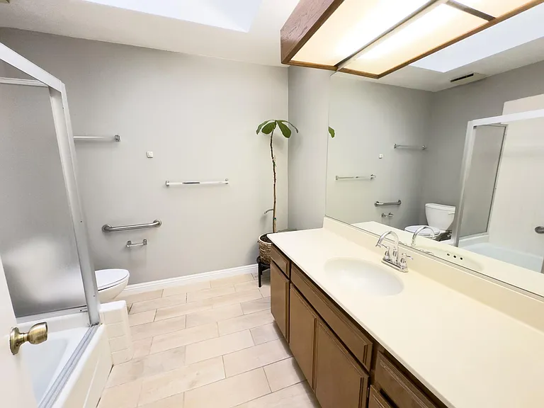 1844 S Marengo Ave #35 — Photo 7