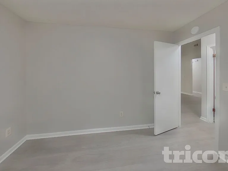 3572 Raymur Villa Dr — Photo 11