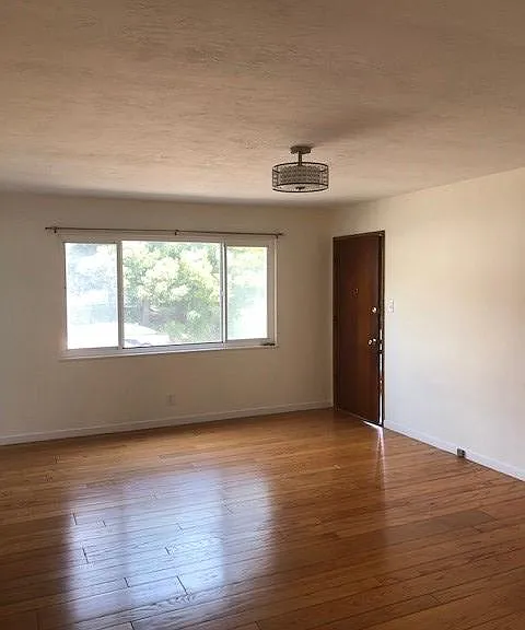 2361 Grande Vista Pl — Photo 4