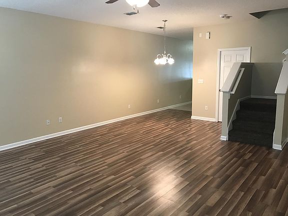 3rd image of 339 Pecan Grove Dr