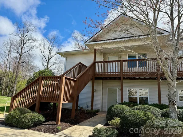 703 Olde Covington Way, Arden, NC 28704