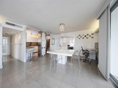 5838 Collins Ave APT 15C, Miami Beach, FL, 33140