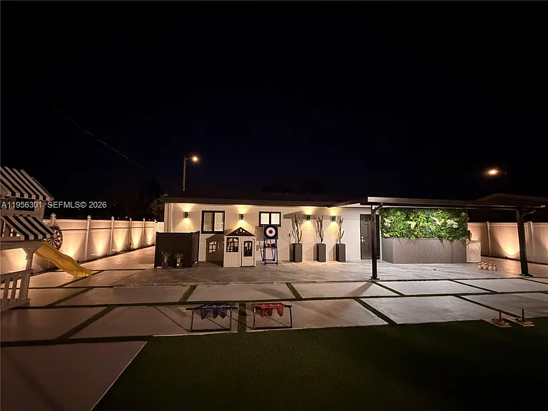 2340 SW 42nd Way — Photo 39