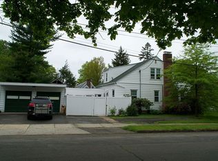 2045 Whitney Ave, North Haven, CT 06473