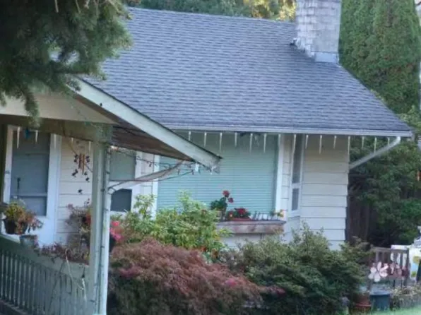 11000 133a St, Surrey, BC V3R 2Y8