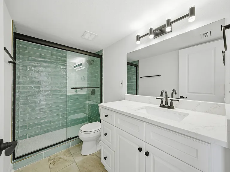 7465 Bay Island Dr S #112 — Photo 16