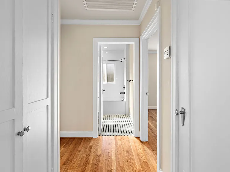 9000 Ashcroft Ave #9000 — Photo 13