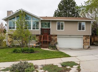 10115 S Hickory Point Dr, Sandy, UT 84092