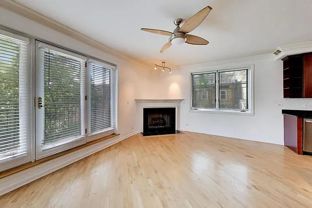 815 N Marshfield Ave #204 — Photo 1