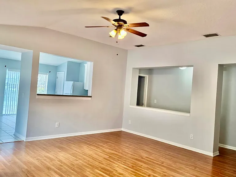 10925 Subtle Trail Dr — Photo 2
