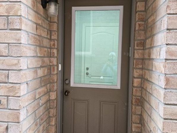 14 Washington Ct #BASEMENT, Brampton, ON L6Y 0Y2
