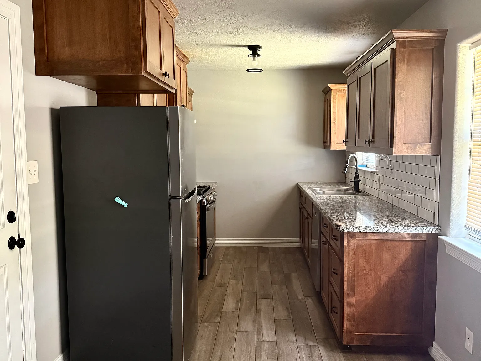 3 bed, 1179 sqft, $1,600 — Photo 3