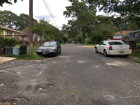 5th image of 219 Juniper Ave