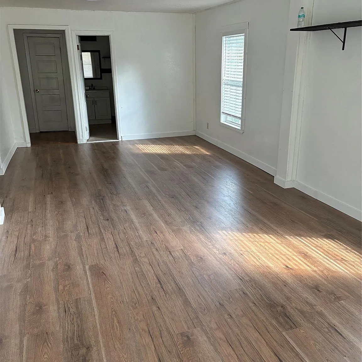 2 bed, 1.0 bath, 816 sqft, $900 — Photo 4