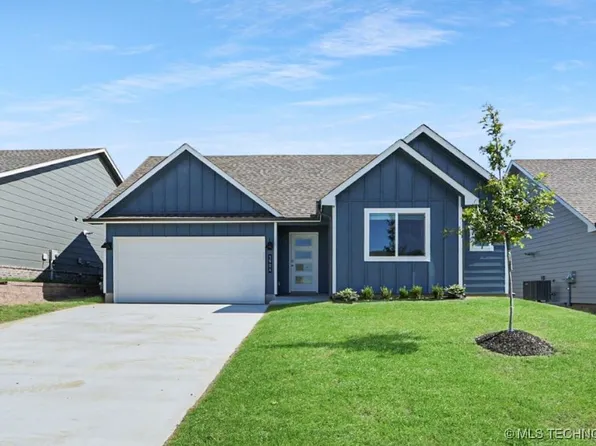 3904 E Lincoln St, Broken Arrow, OK 74014