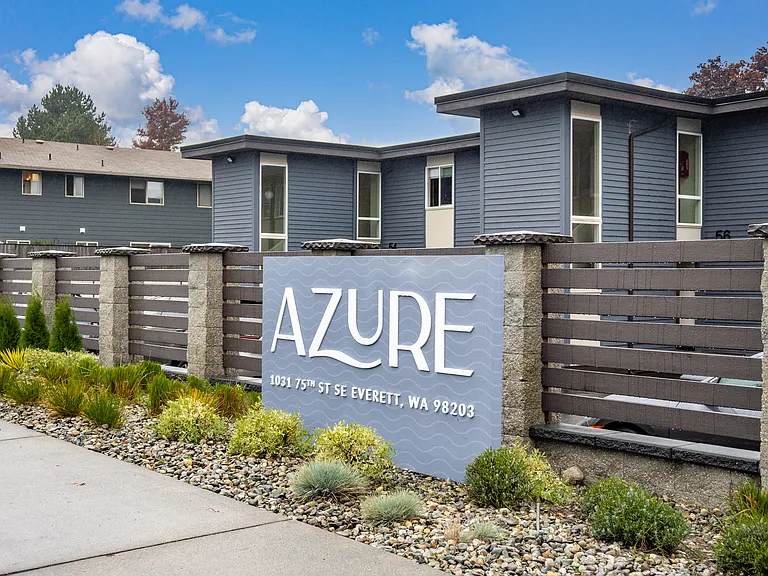 Azure — Photo 10
