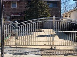 3532 Laconia Ave, Bronx, NY 10469