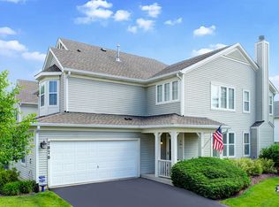 2878 Falling Waters Ln, Lindenhurst, IL 60046