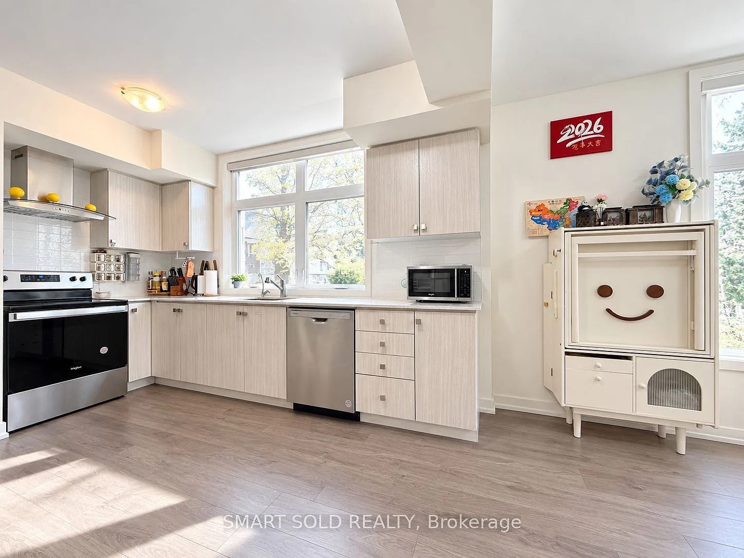 2 bed, $2,900 — Photo 2