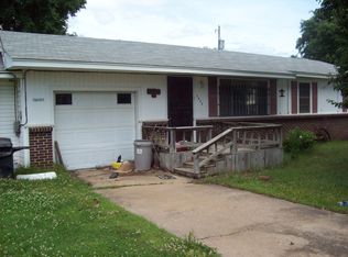 1600 W Gibson St, Ozark, AR 72949