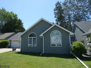 425 Village Ct, Cambridge, MN 55008