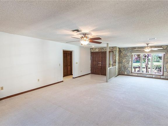 5th image of 1216 Cypress Point E