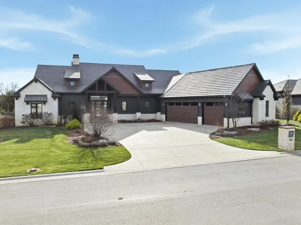 1511 E Bluesage Ct, Andover, KS 67002
