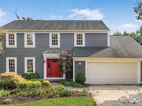 3rd image of 5824 Country House Ln