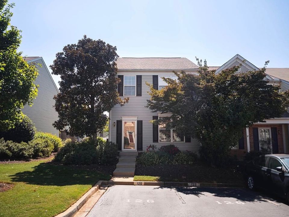 1st image of 126 Waterford Park Dr #126
