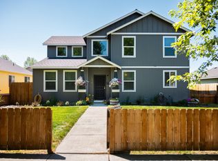1397 NE 4th St, Redmond, OR 97756