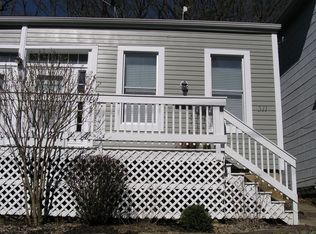 311 S Bench St, Galena, IL 61036