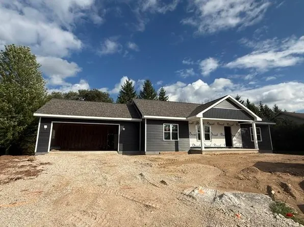 205 W Haven Ct, Luxemburg, WI 54217