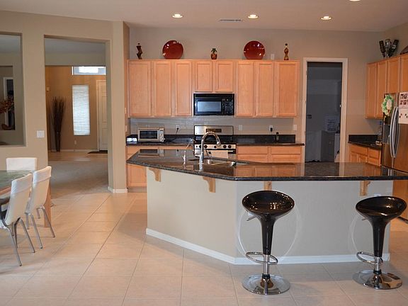 2nd image of 282 W Macaw Dr