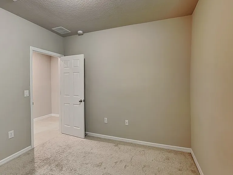 2410 Brassie Ct — Photo 11