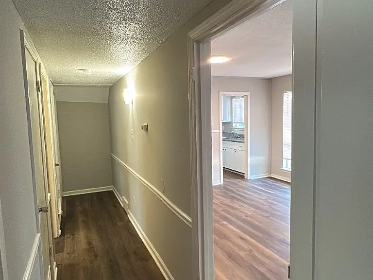 U of M Area - Southernwood Apartments — Photo 45