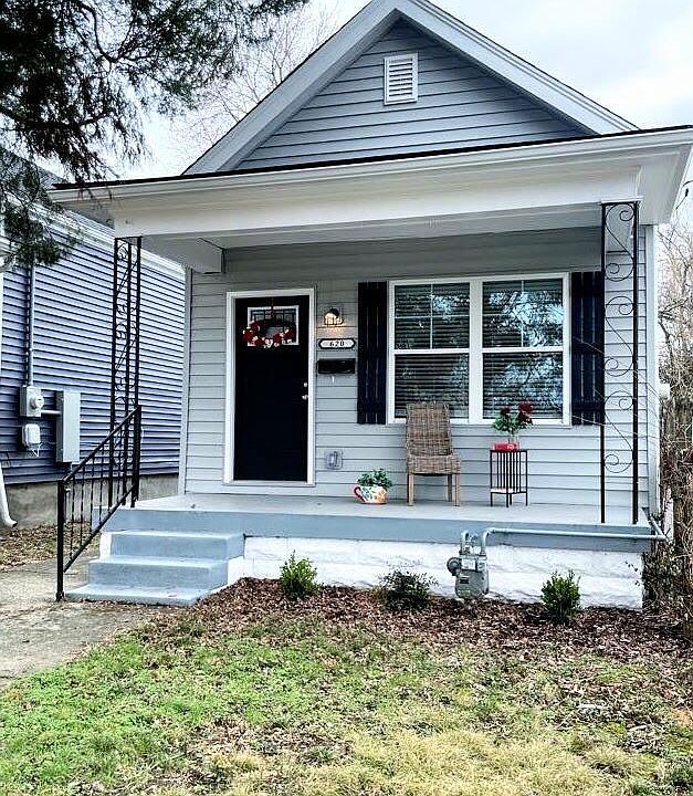 1st image of 620 E Burnett Ave