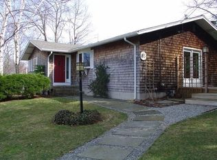 85 Regina Dr, Cranston, RI 02921