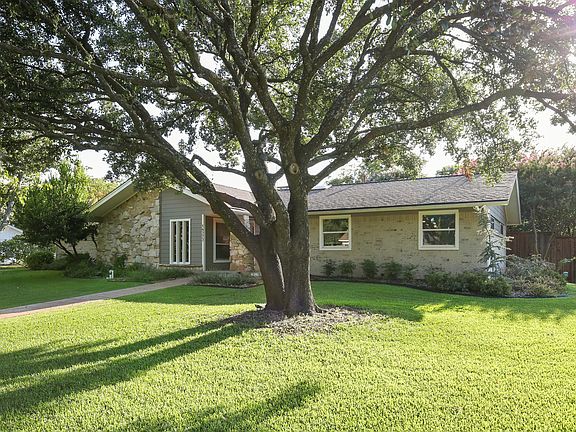 5th image of 14373 Valley Hi Cir