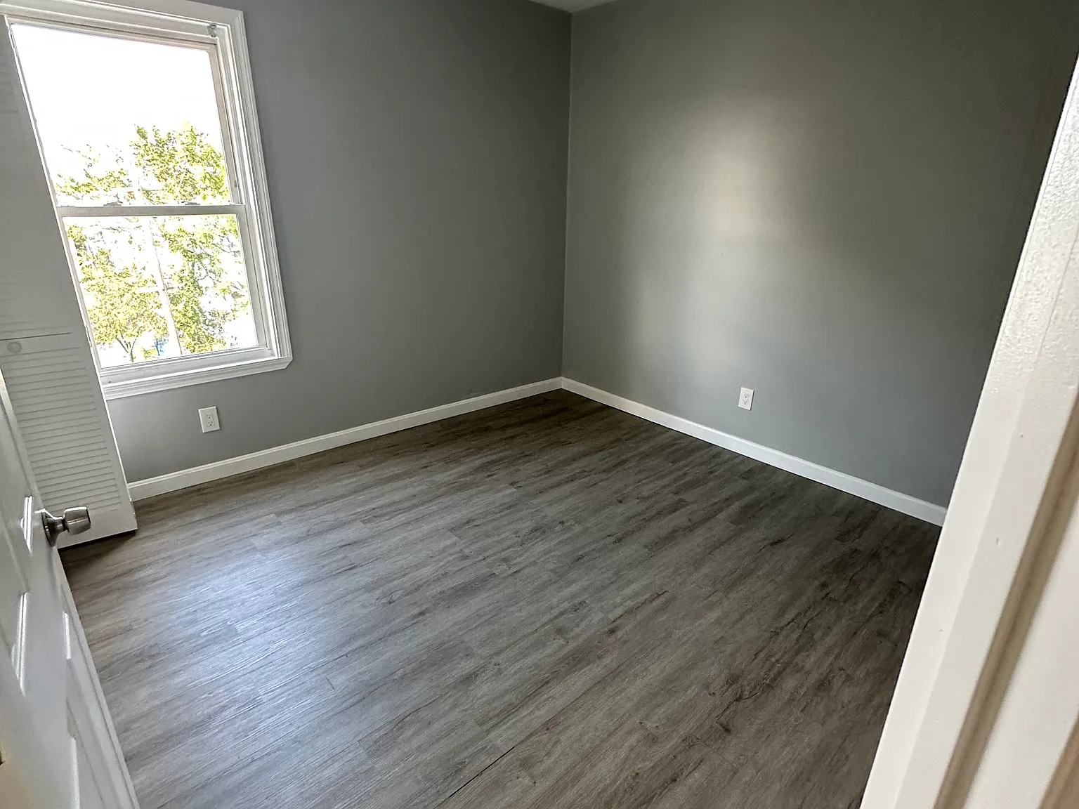 191 Sisson St — Photo 3