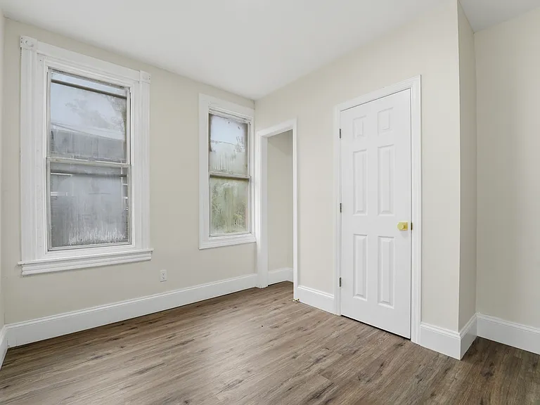 5155 Wyalusing Ave — Photo 10