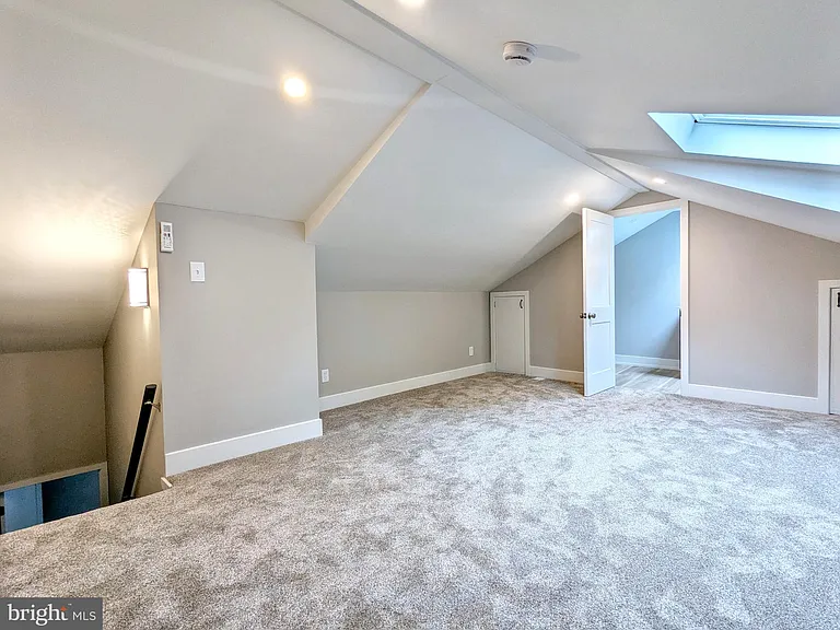 26B Kittery Ct #B — Photo 12